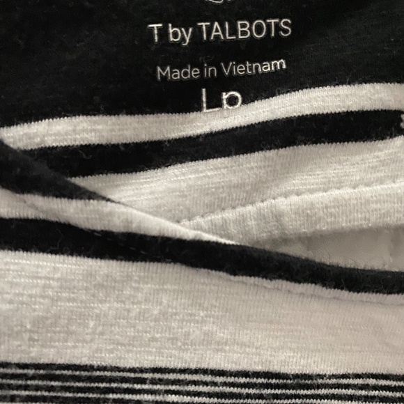 Talbots TOP - Picture 2 of 4